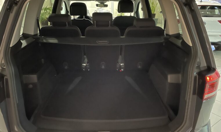 VOLKSWAGEN Touran 1.5 TSI Sport DSG7